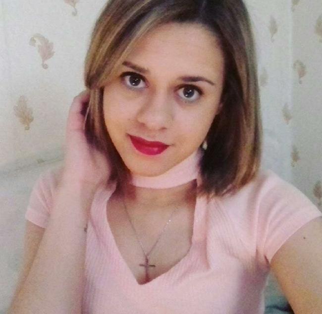 Belle jeunette blonde pour rencontre à Creil